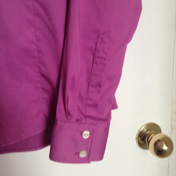 Banana Republic Womens Dress Shirt, Sz. 8 - Picture 4 of 9